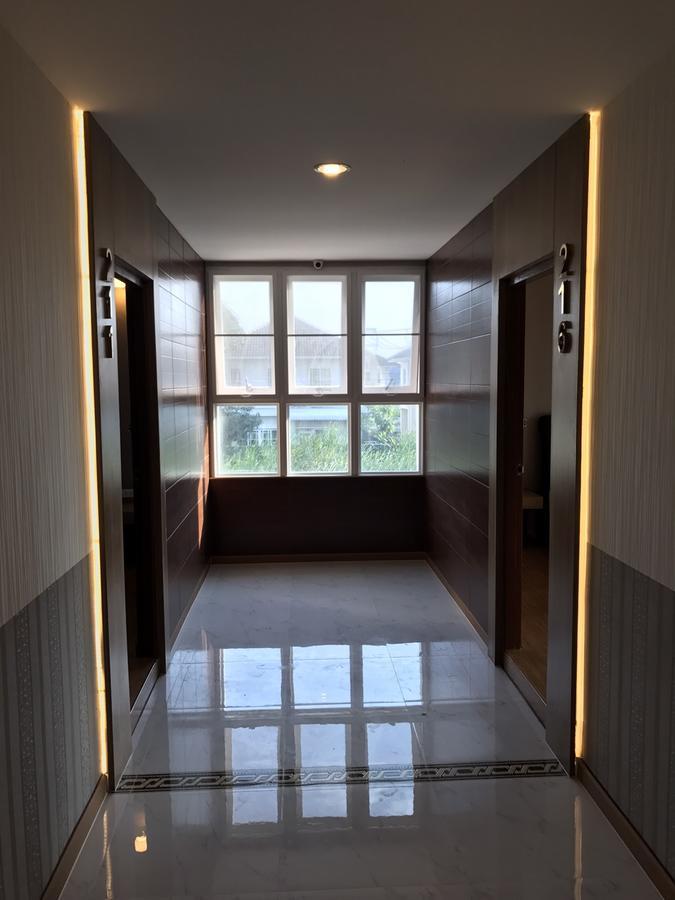 Triple Trees Hotel Pathum Thani Exterior photo