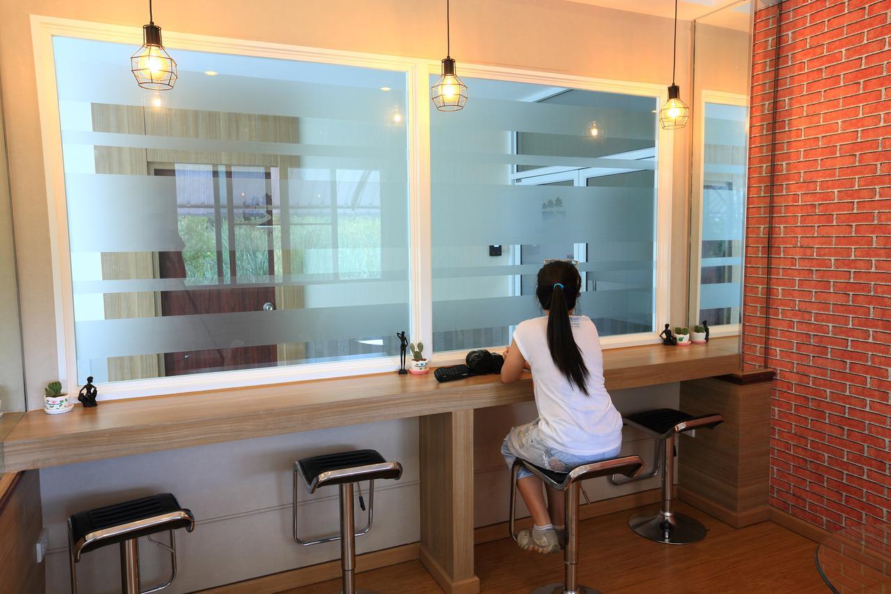 Triple Trees Hotel Pathum Thani Exterior photo