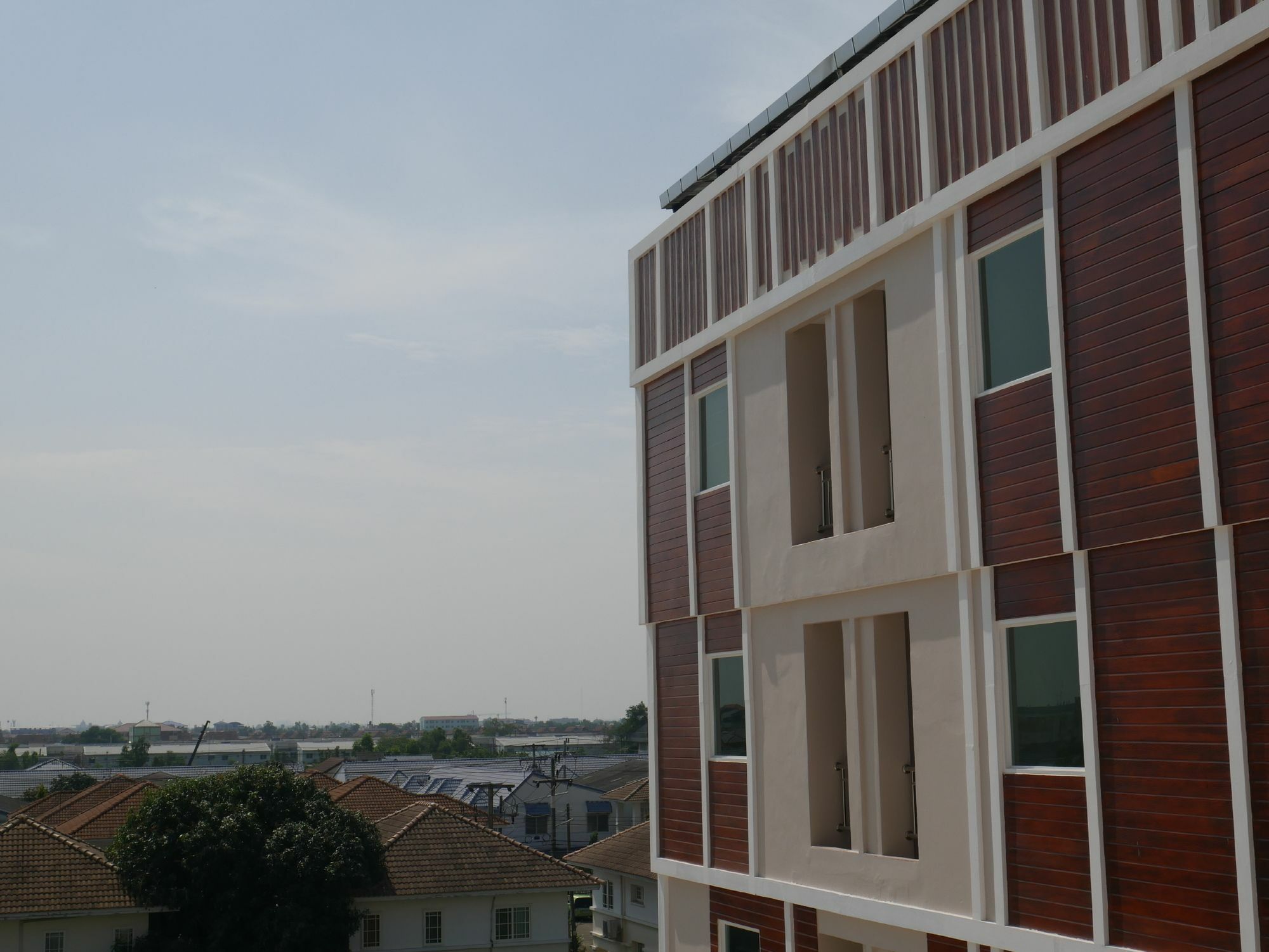 Triple Trees Hotel Pathum Thani Exterior photo